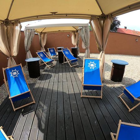 Bed and Breakfast Dolphin House Леба Екстер'єр фото