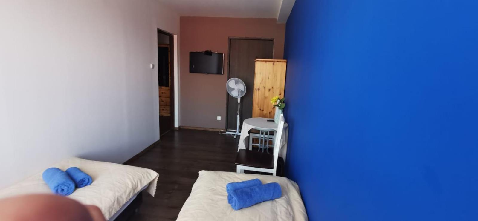 Bed and Breakfast Dolphin House Леба Екстер'єр фото
