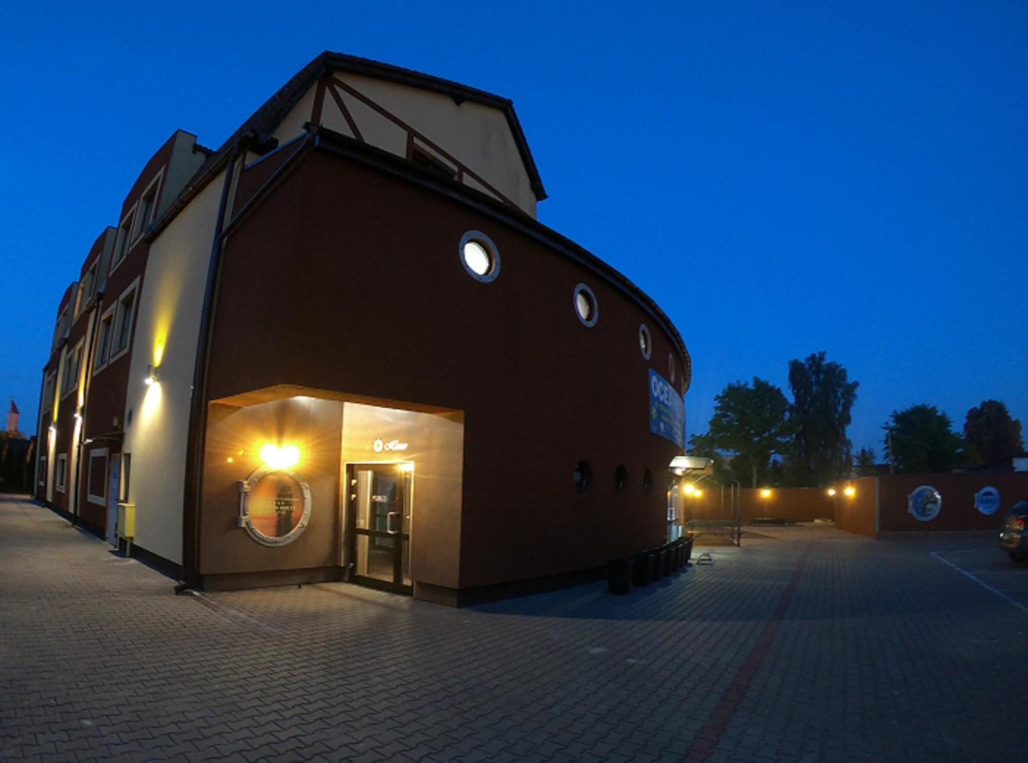 Bed and Breakfast Dolphin House Леба Екстер'єр фото
